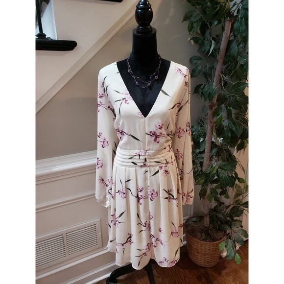 FTF Dress Women Size 2X White Pink Floral Long Sleeve V Neck Polyester Elegant - Picture 1 of 12